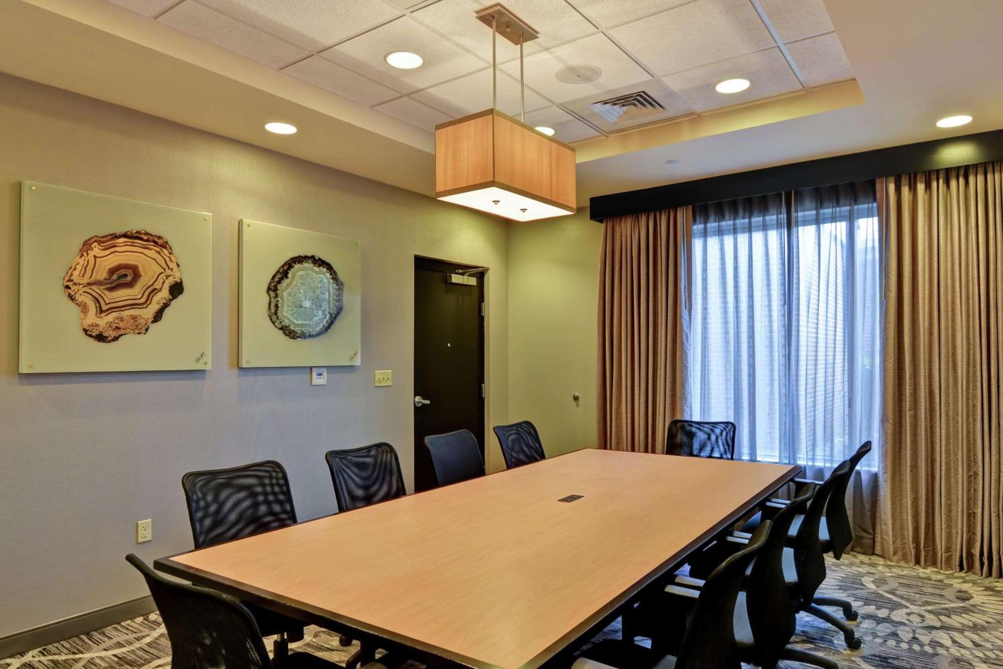 Doubletree By Hilton Baton Rouge Hotel Bagian luar foto